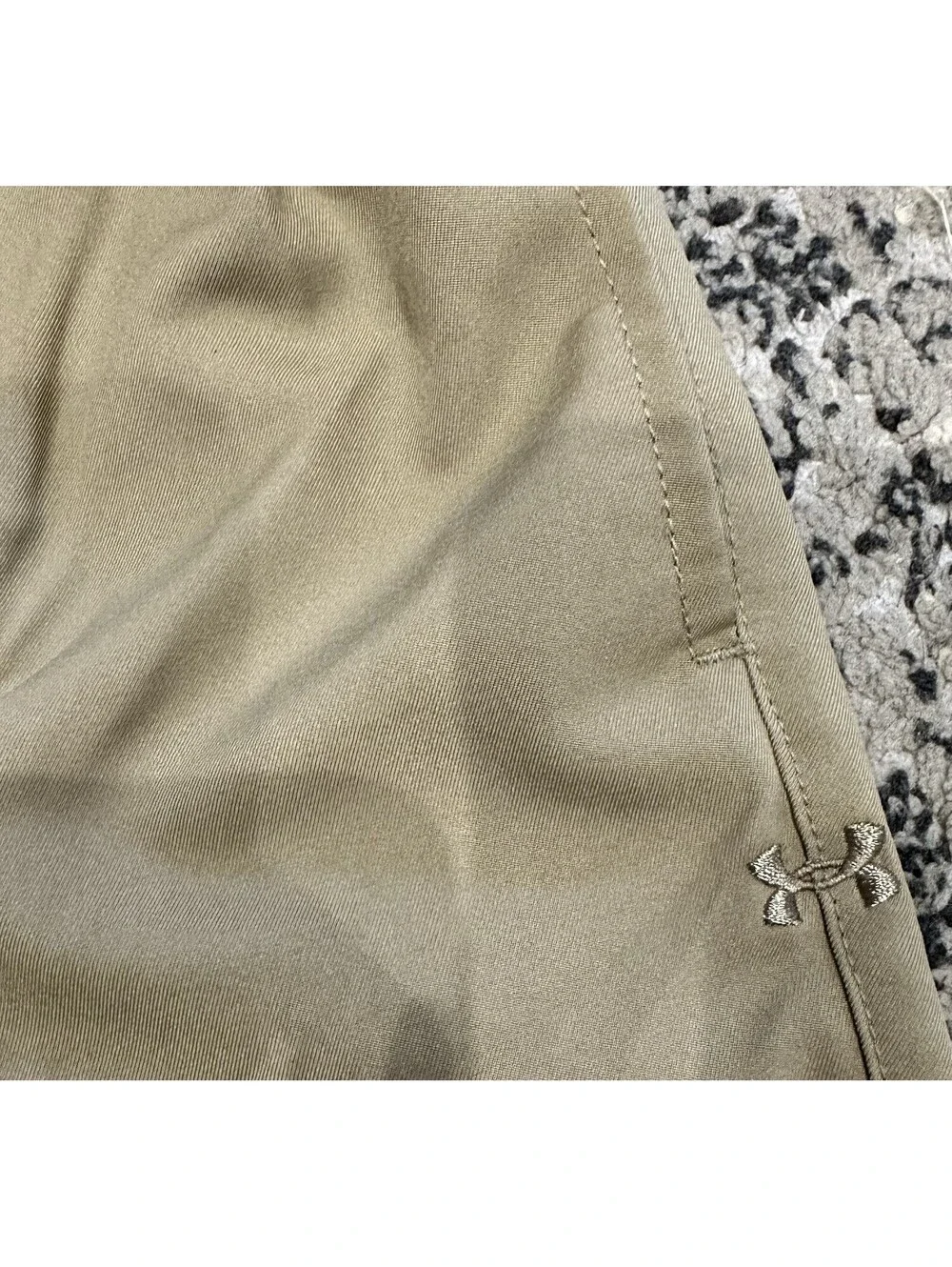 Under Armour Boys Khaki Shorts 2T Cotton Woven Solid Button Pockets- 2 pair